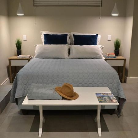 Krom Cottage มอนตากู ภายนอก รูปภาพ