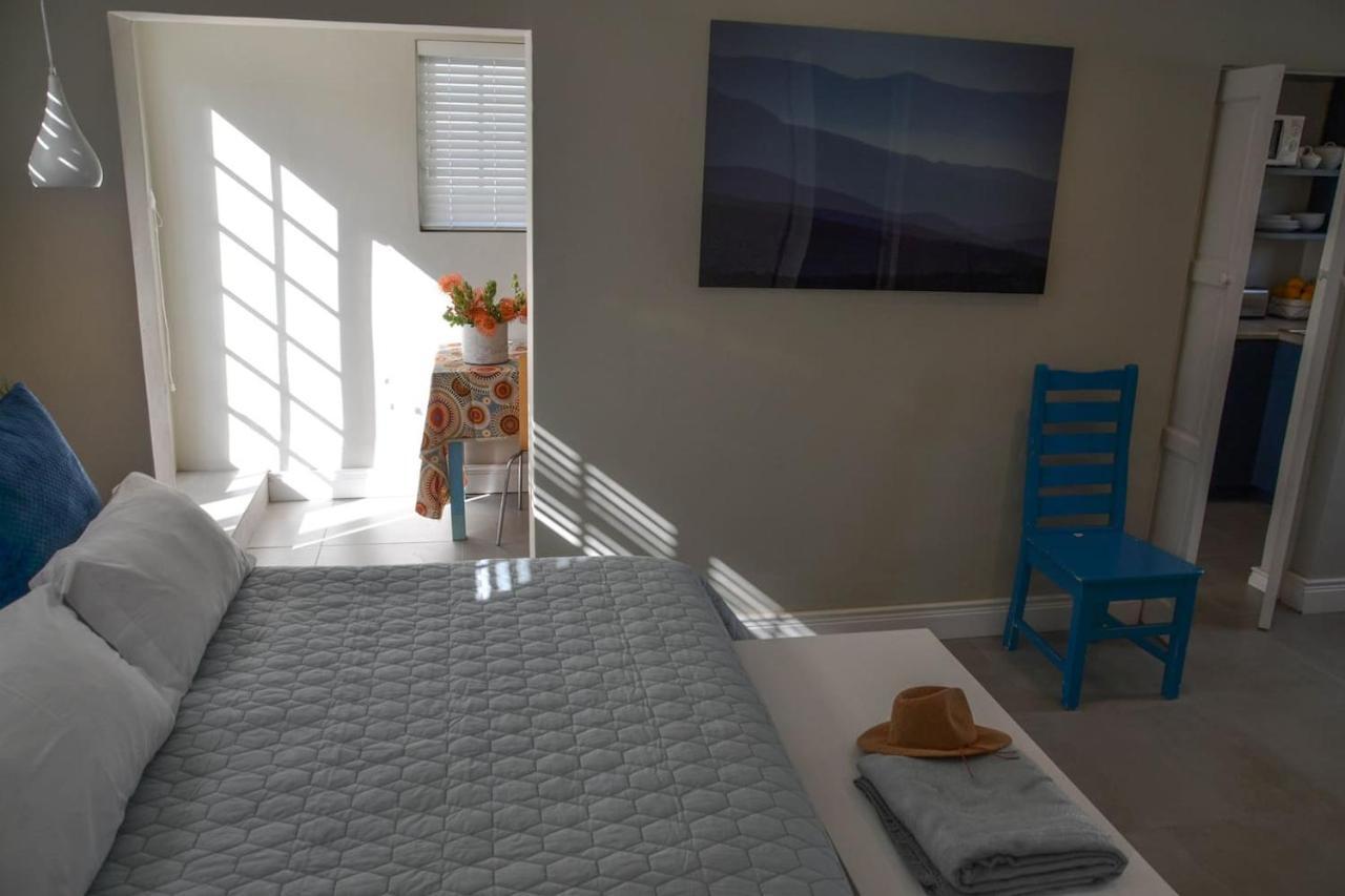 Krom Cottage มอนตากู ภายนอก รูปภาพ