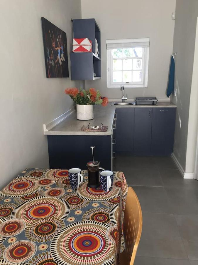 Krom Cottage มอนตากู ภายนอก รูปภาพ